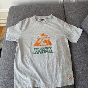 4/$24 🧡 Uniqlo Pixar Gray T-Shirt